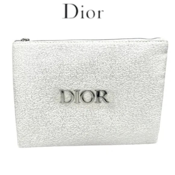 New Dior Forever Glow Maximizer Beautiful White/Silver Metallic Cosmetic Pouch - Picture 1 of 8